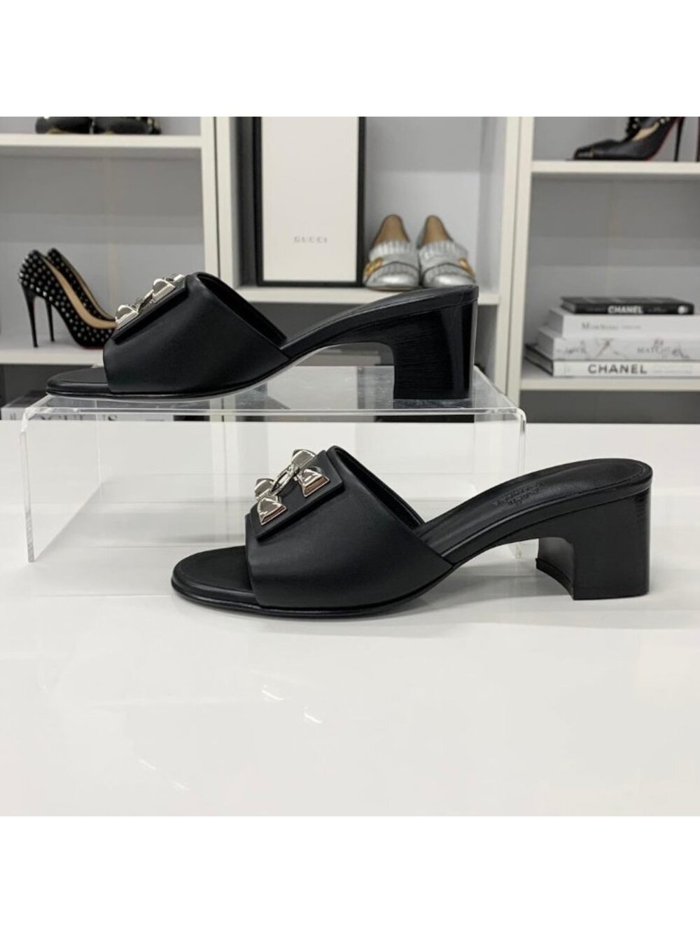 Hermes Dreamy Leather Collier Chien Sandals Black - Picture 3 of 10